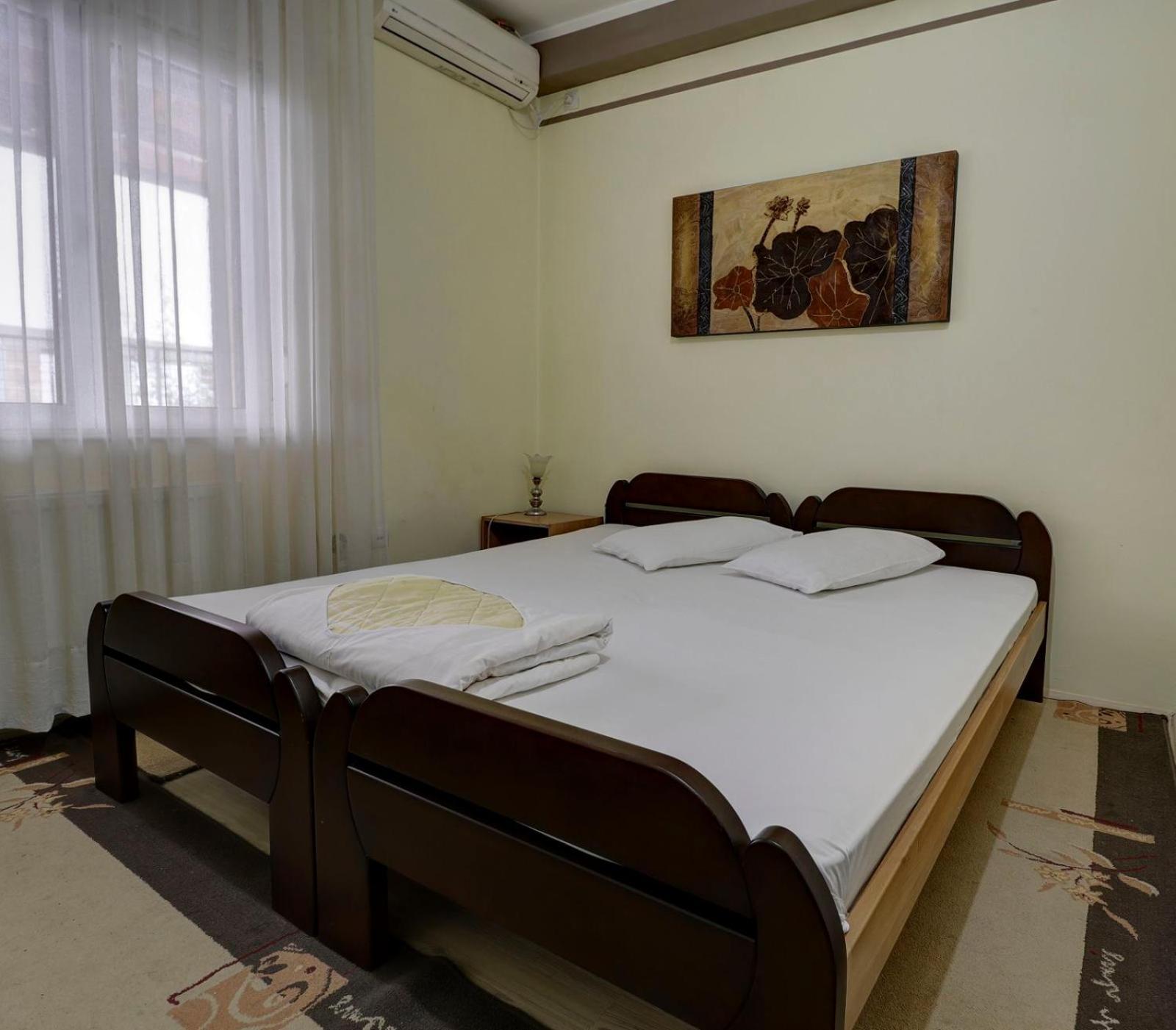 Hotel Perla Ldm Leskovac Leskovac  Exteriör bild