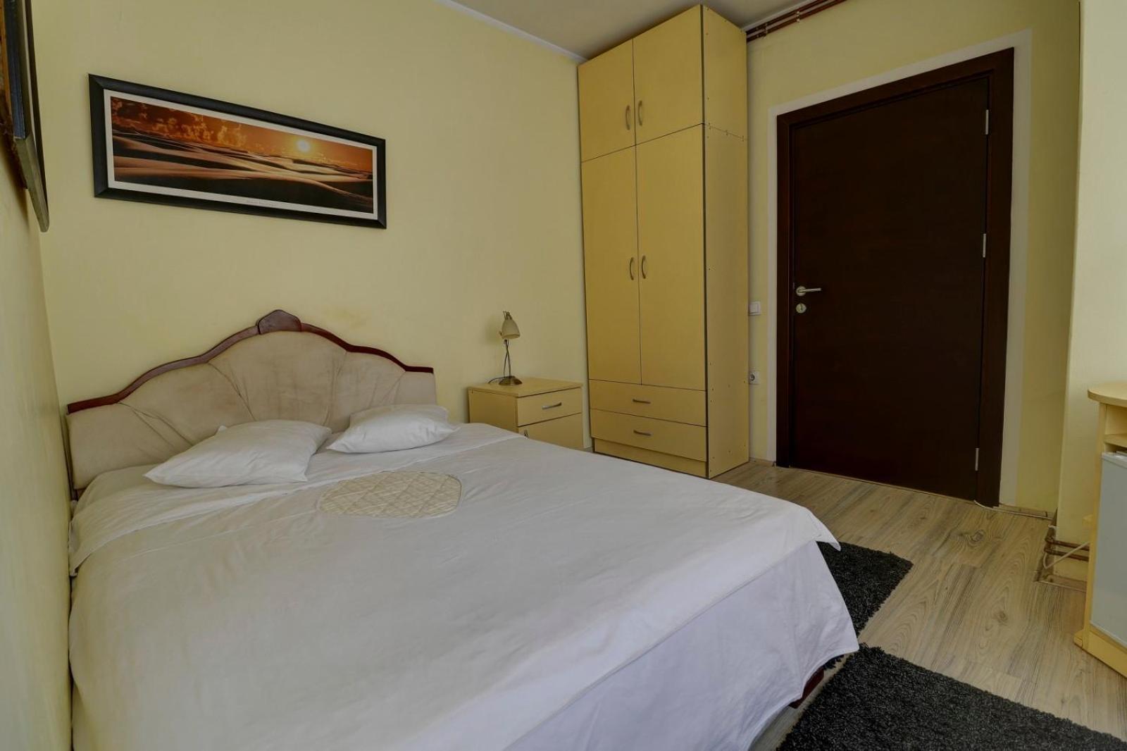 Hotel Perla Ldm Leskovac Leskovac  Exteriör bild