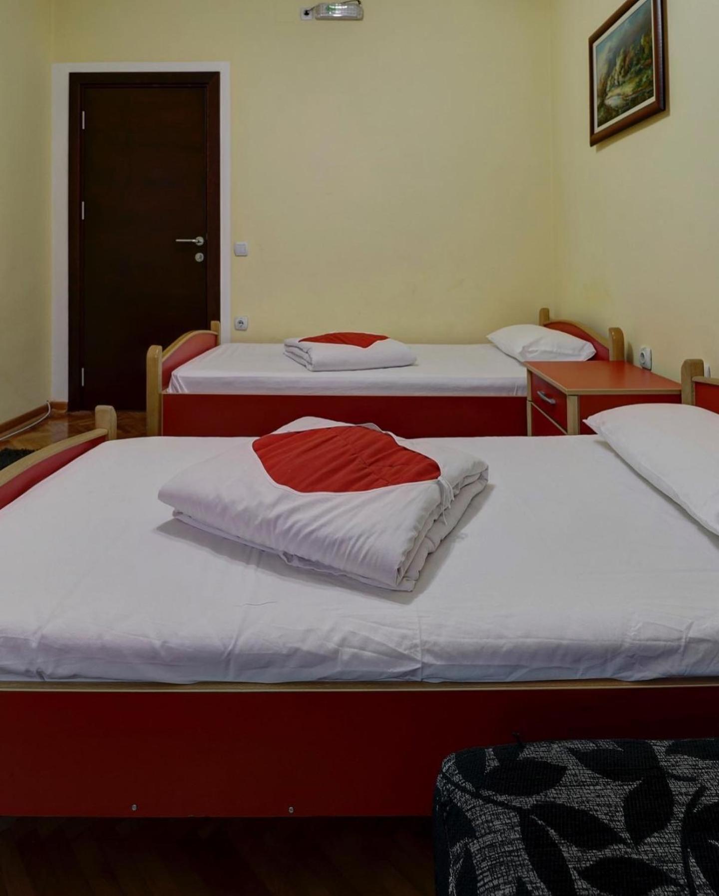 Hotel Perla Ldm Leskovac Leskovac  Exteriör bild