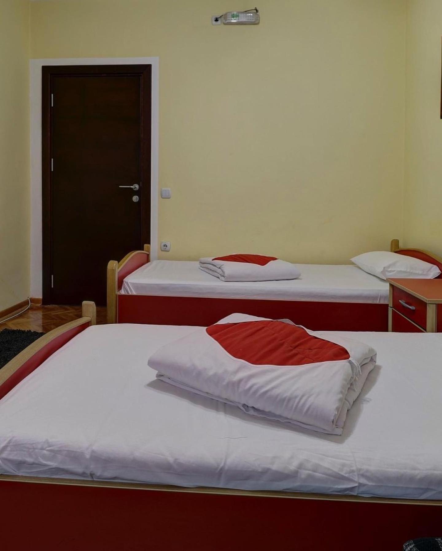 Hotel Perla Ldm Leskovac Leskovac  Exteriör bild